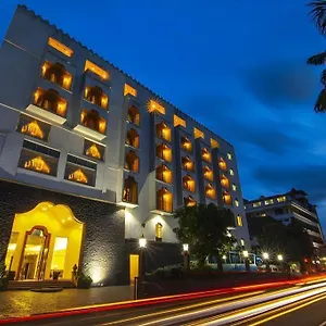 **** Hotel Royal Kandyan Sri Lanka